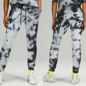 Lululemon Warm Down Jogger - Earth Dye Stone 7/8 Black & White Tie Dye W5CZ5S
